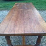 Farm table