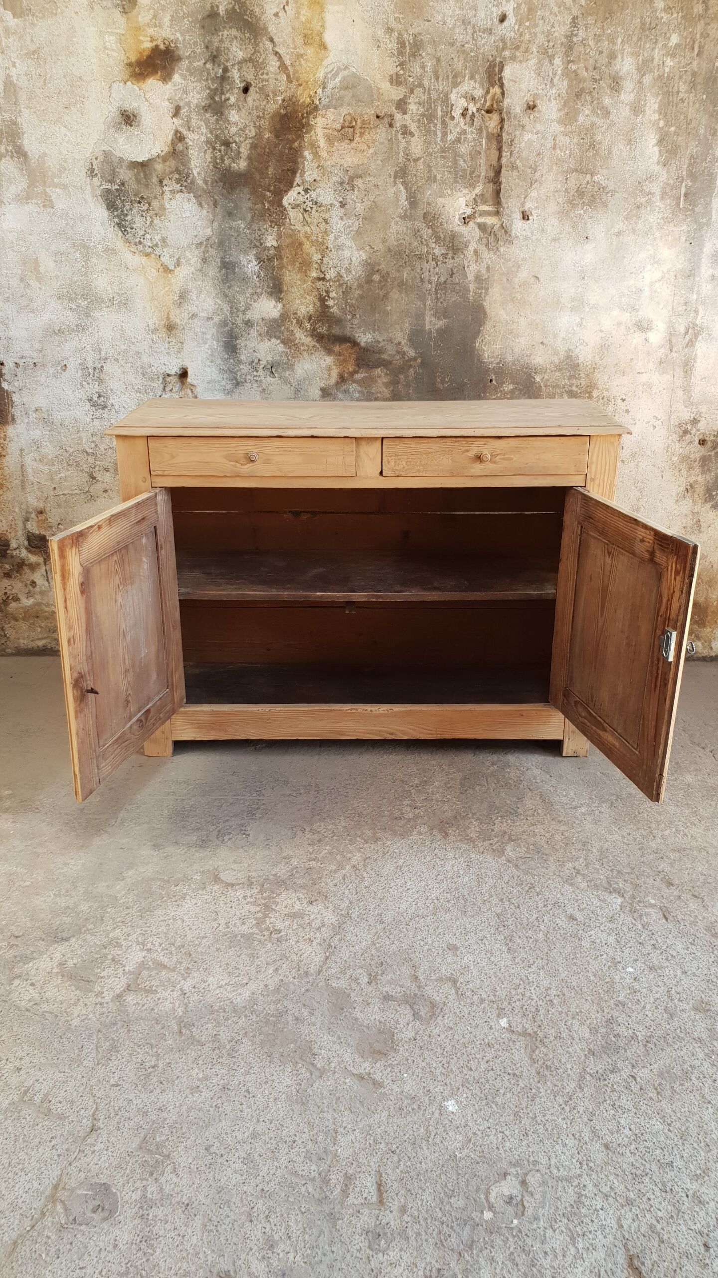 Old pine buffet