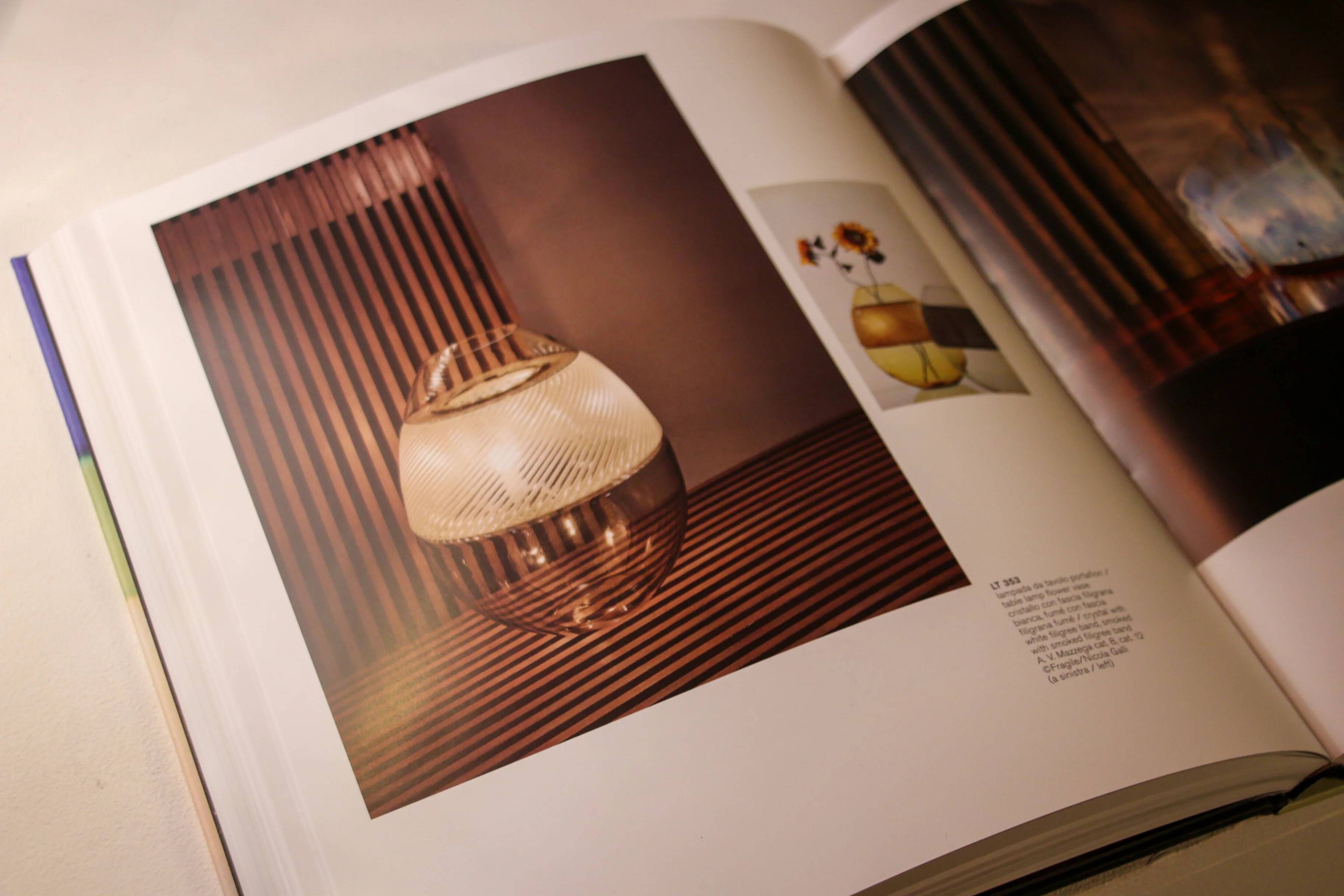 Very large egg-shaped lamp by Carlo Nason for AV Mazzega, Murano glass model LT 535, Italy, 1970s.