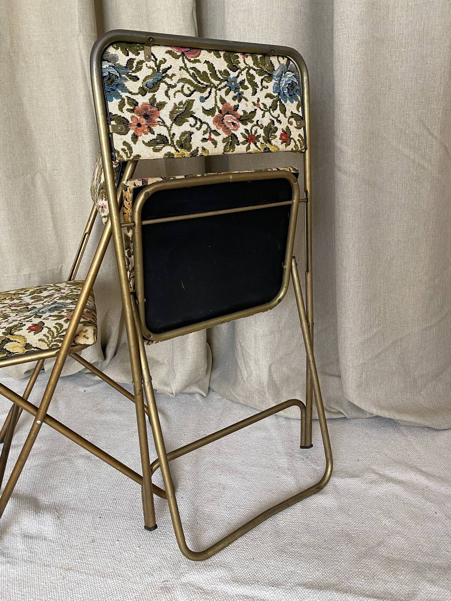 Lafuma folding chairs "Chantazur" floral upholstery from the 1960s.