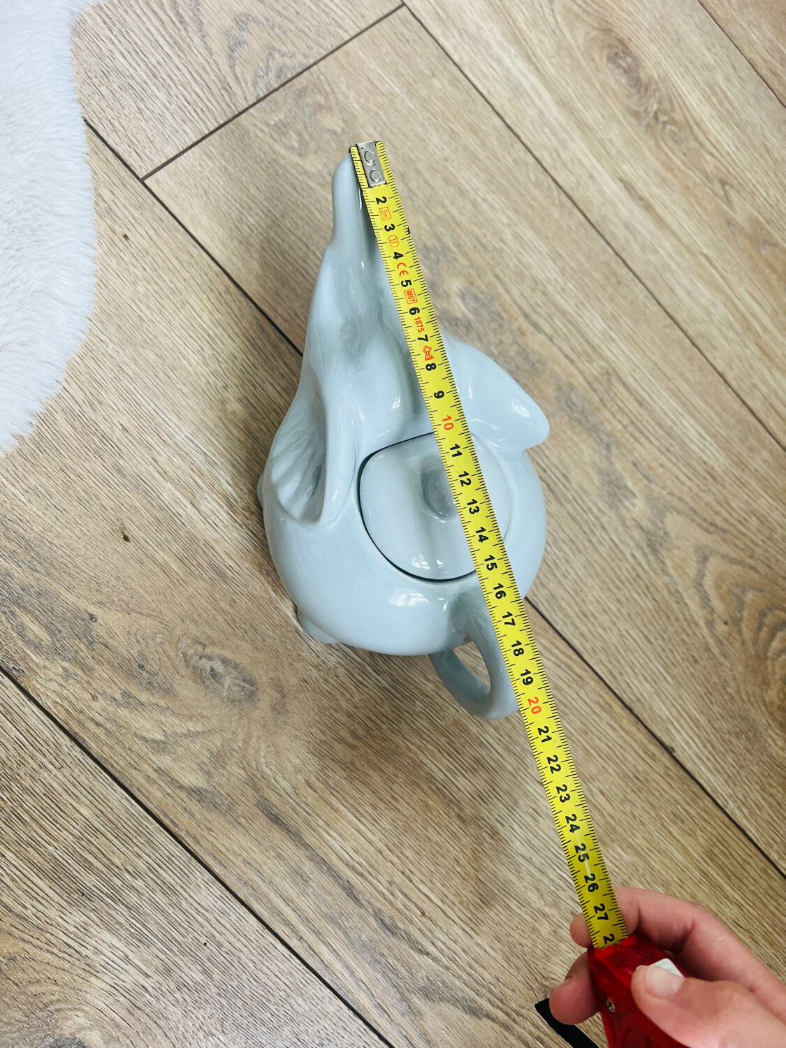 Grey lipton elephant teapot