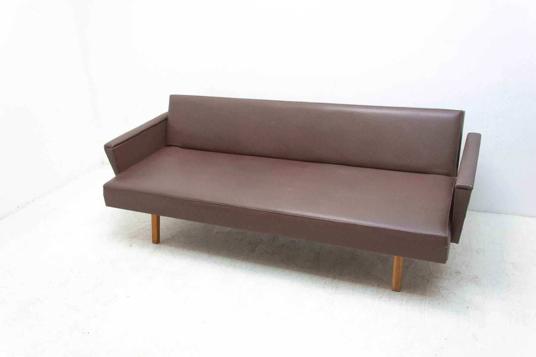Vintage Eastern Bloc sofa, mid-century seating, 1970s, Czechoslovakia