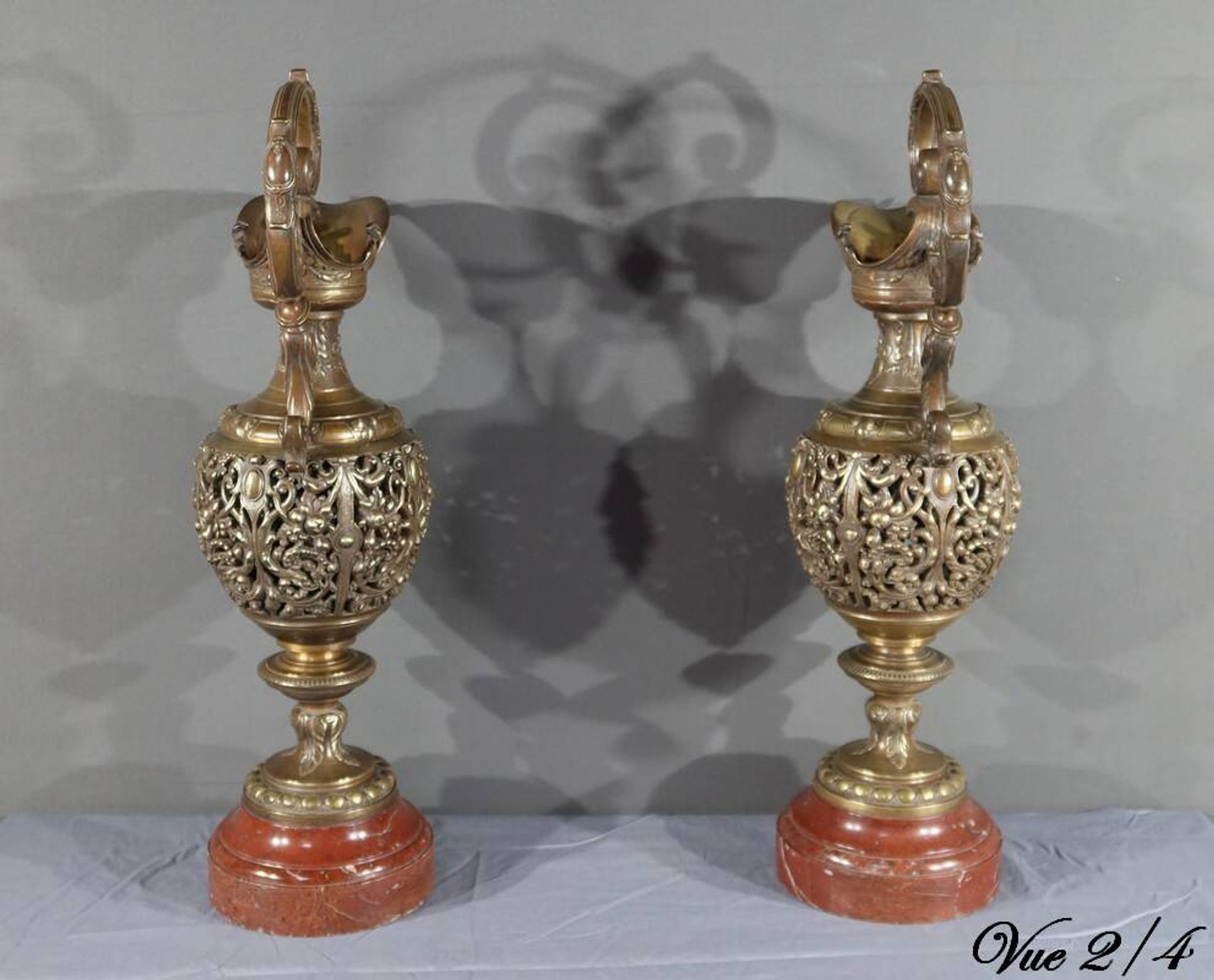 Paire d’aiguières en bronze, art nouveau – 1910