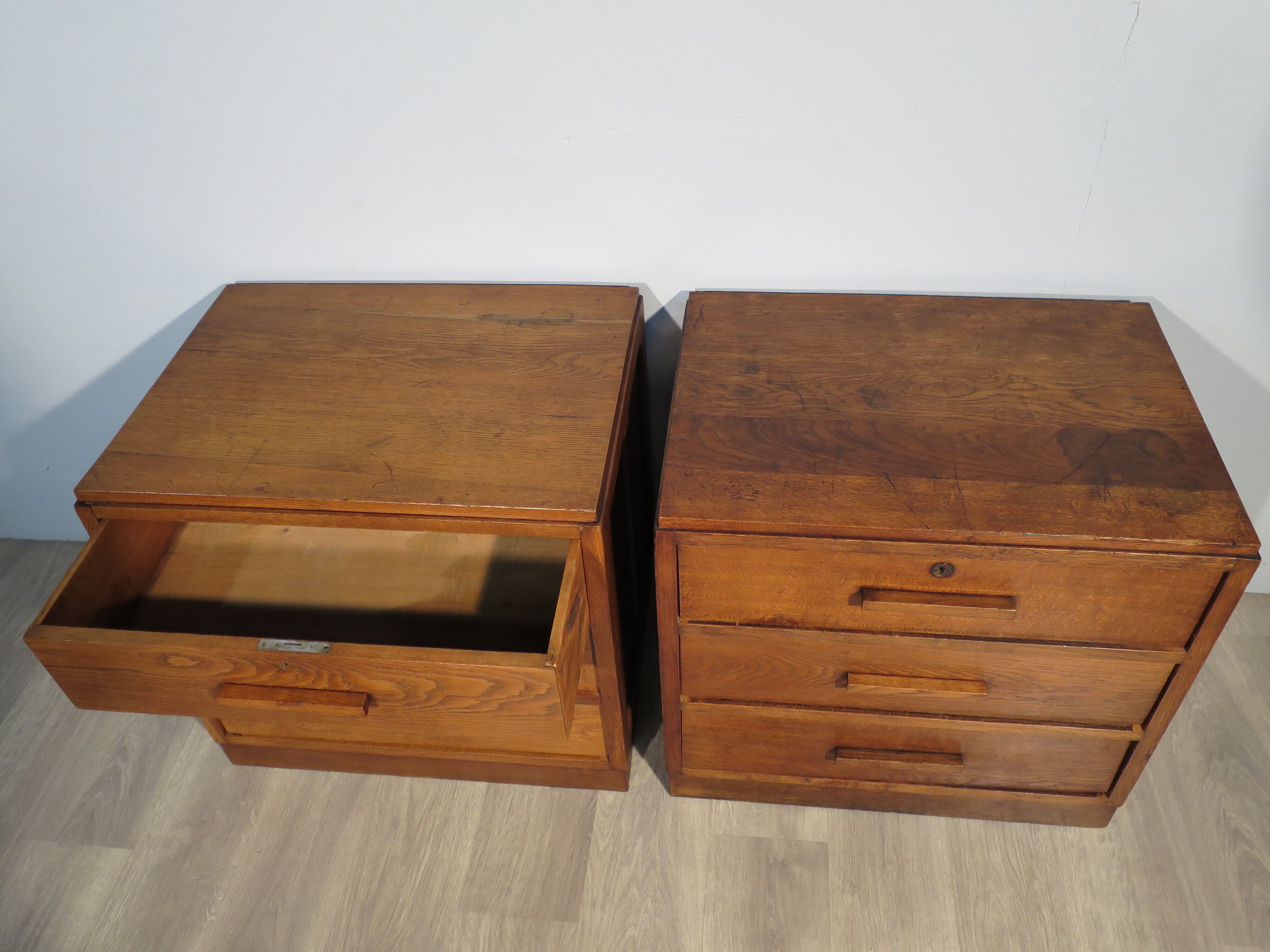 Paire de meubles années 50