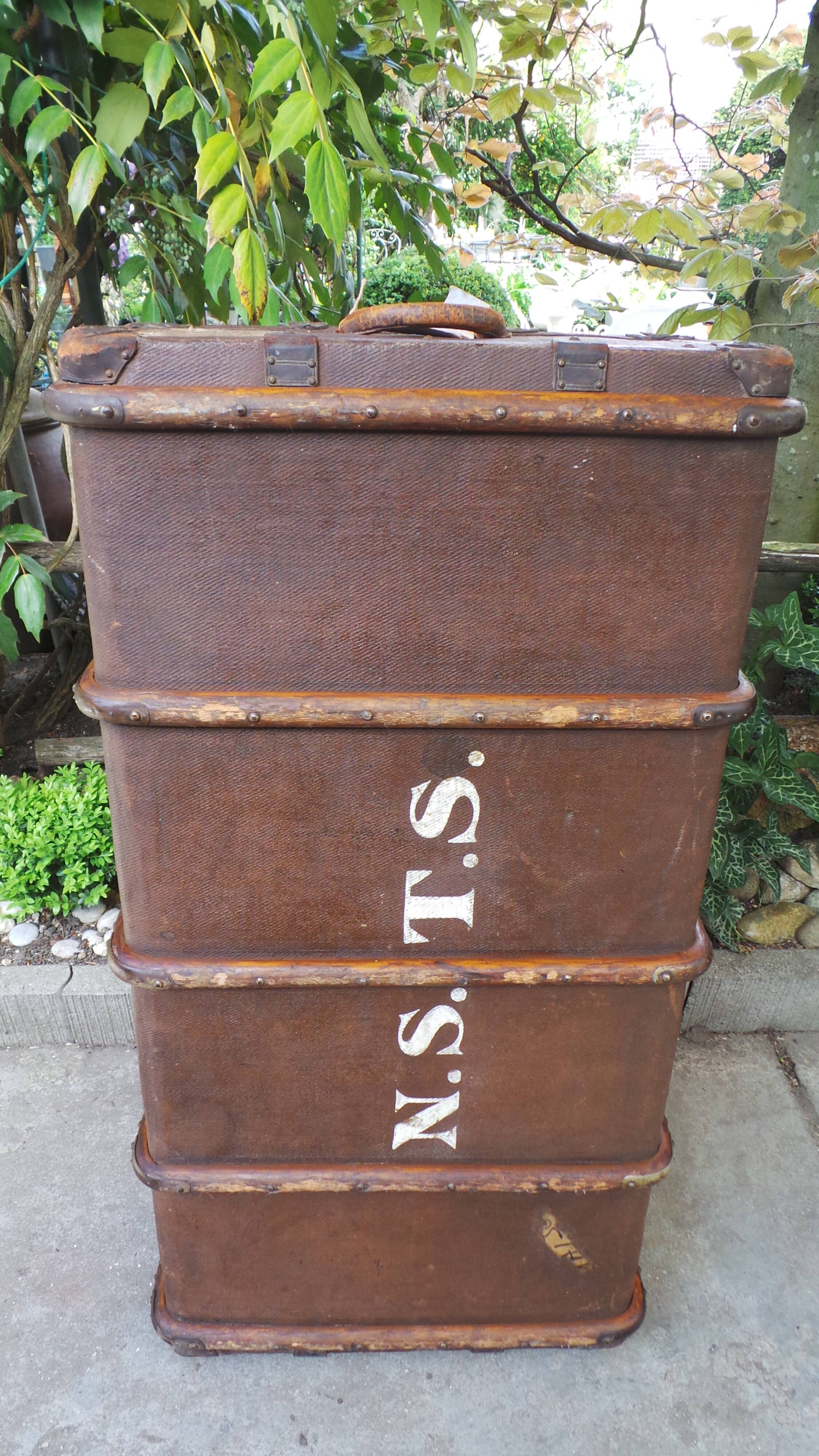 Trunk chest travel russian old