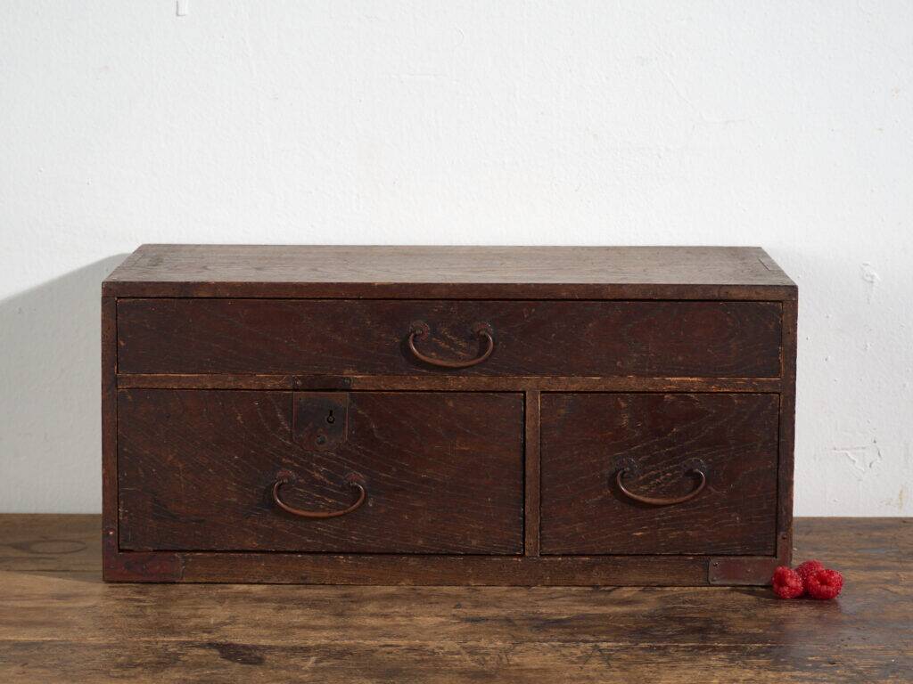 Small antique Japanese desk cabinet with three drawers – Meiji / Taishō period (c. 1890-1926)