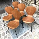 5 Arne Jacobsen chairs