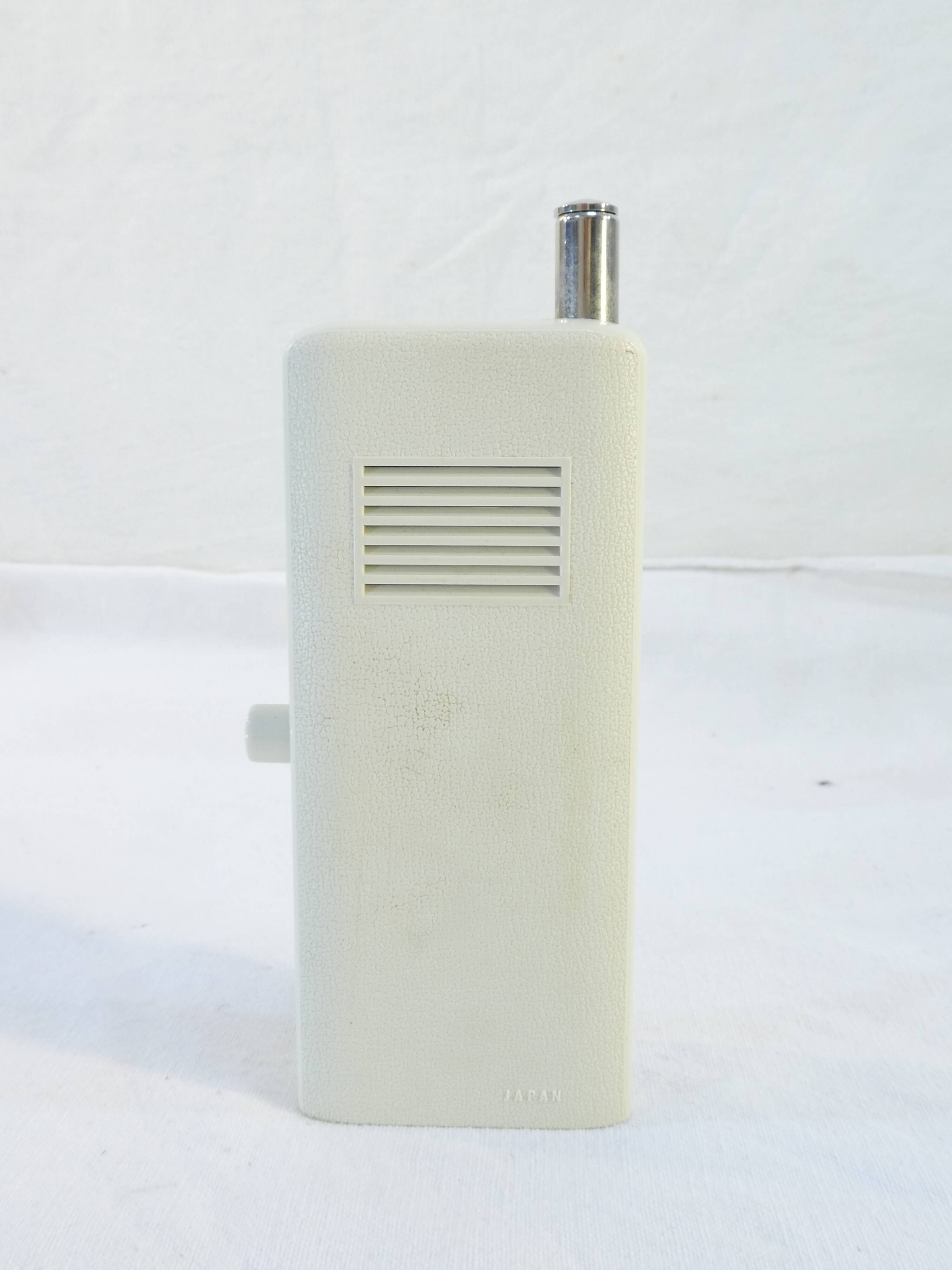 Pair of walkie-talkies Bona model WE 32 made in Japan