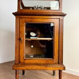 Elegant and vintage display cabinet