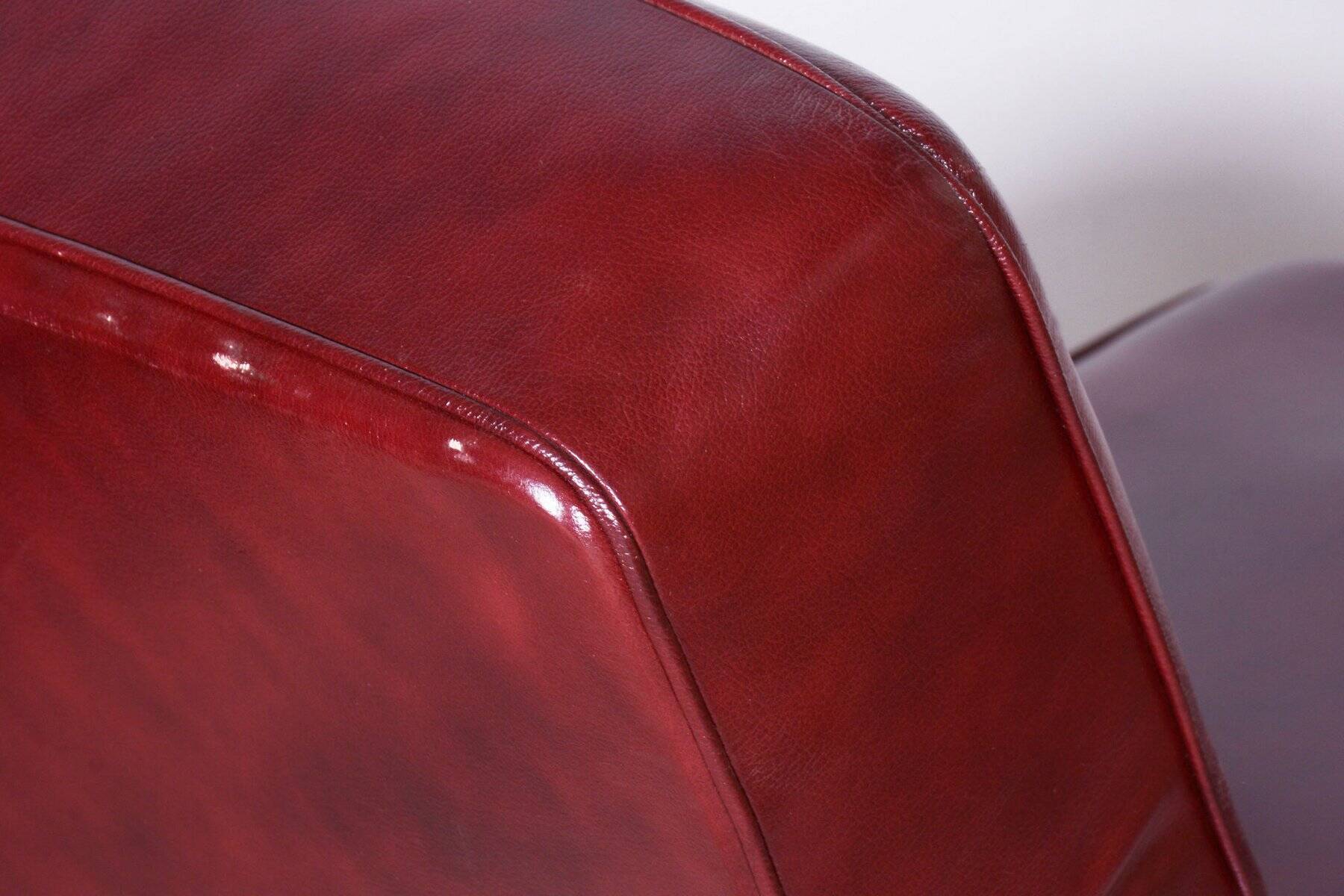 Czech Bauhaus Armchairs in Red Leather and Chrome by Arnošt Beck, 1930s, Set of 2