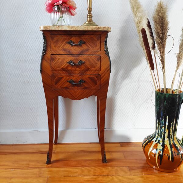 Table de chevet style Louis XV