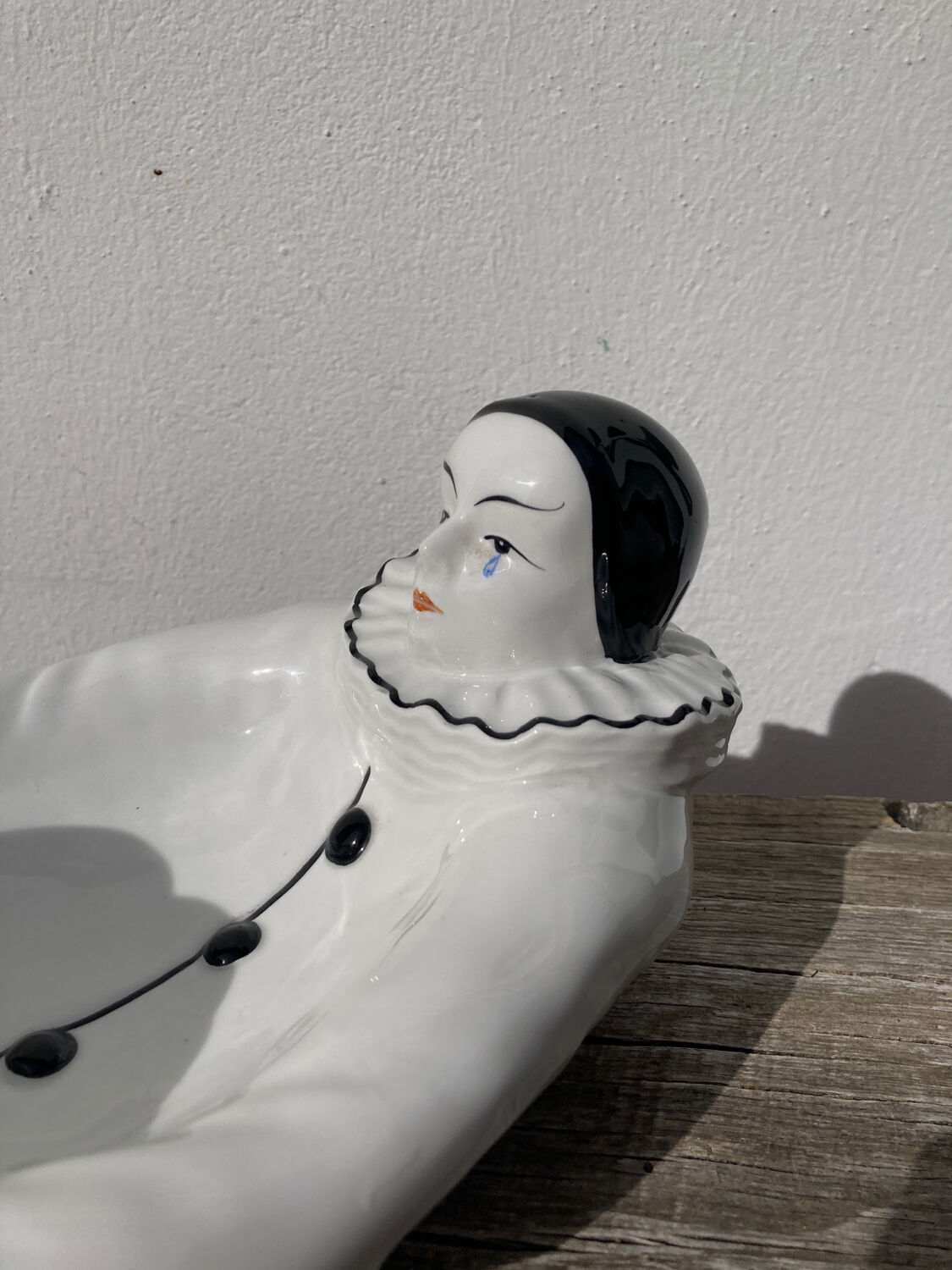 White Pierrot ashtray / soap dish / pocket tray