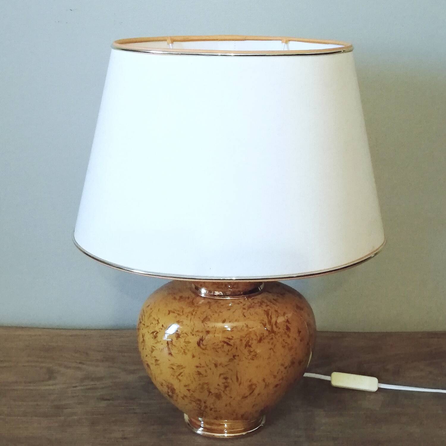 Ceramic lamp