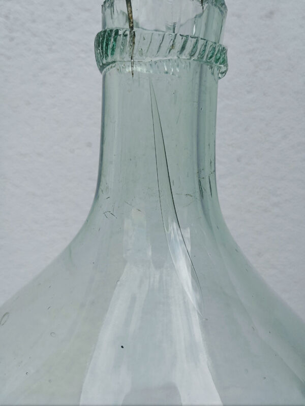 Transparent demijohn form water drop