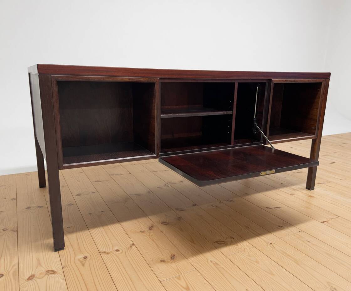Gunni Omann Model 77 Rosewood Desk, 1960s.
