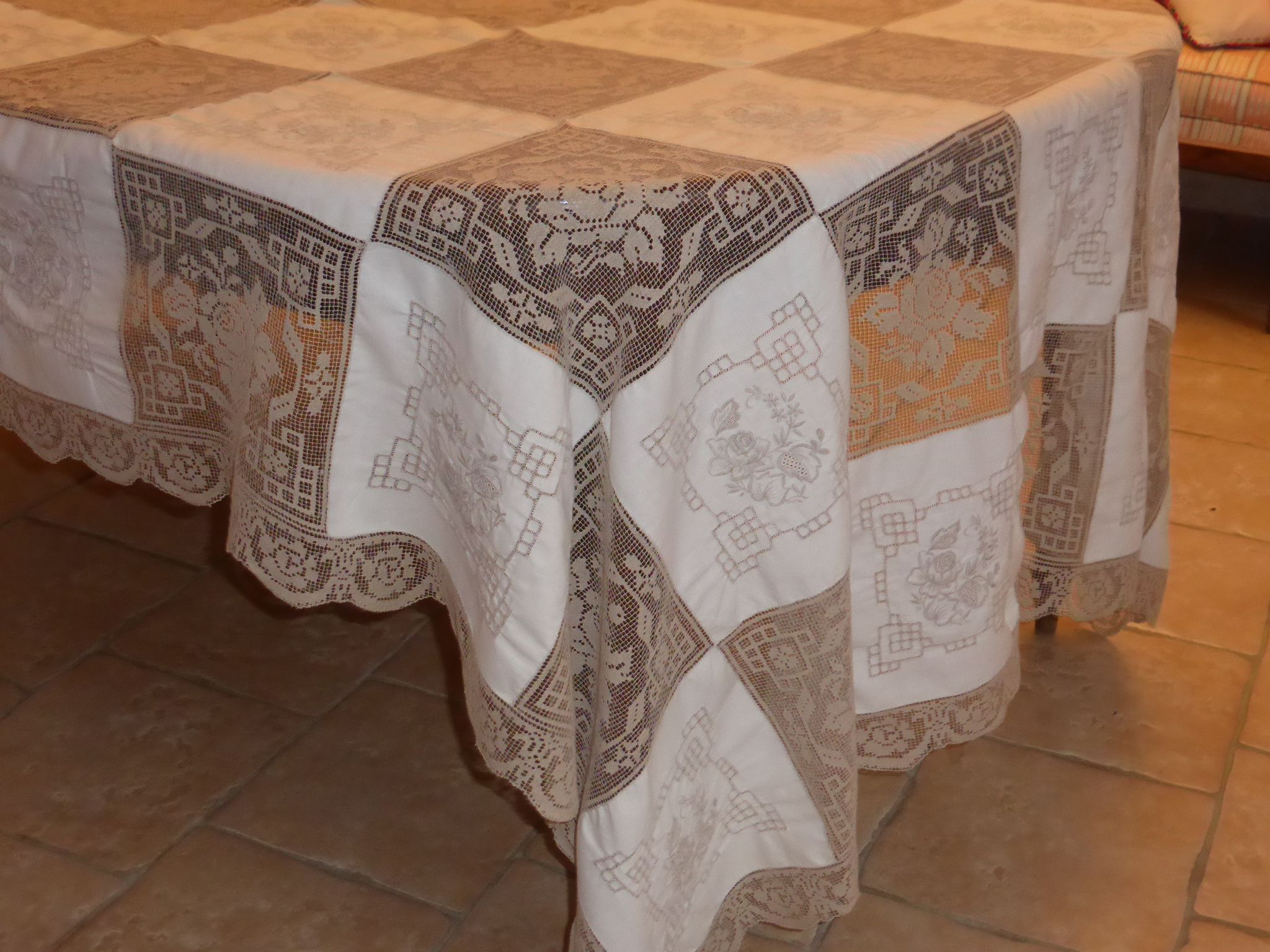Old tablecloth in ecru cotton embroidered with flowers and embroidered mesh lace-176x282