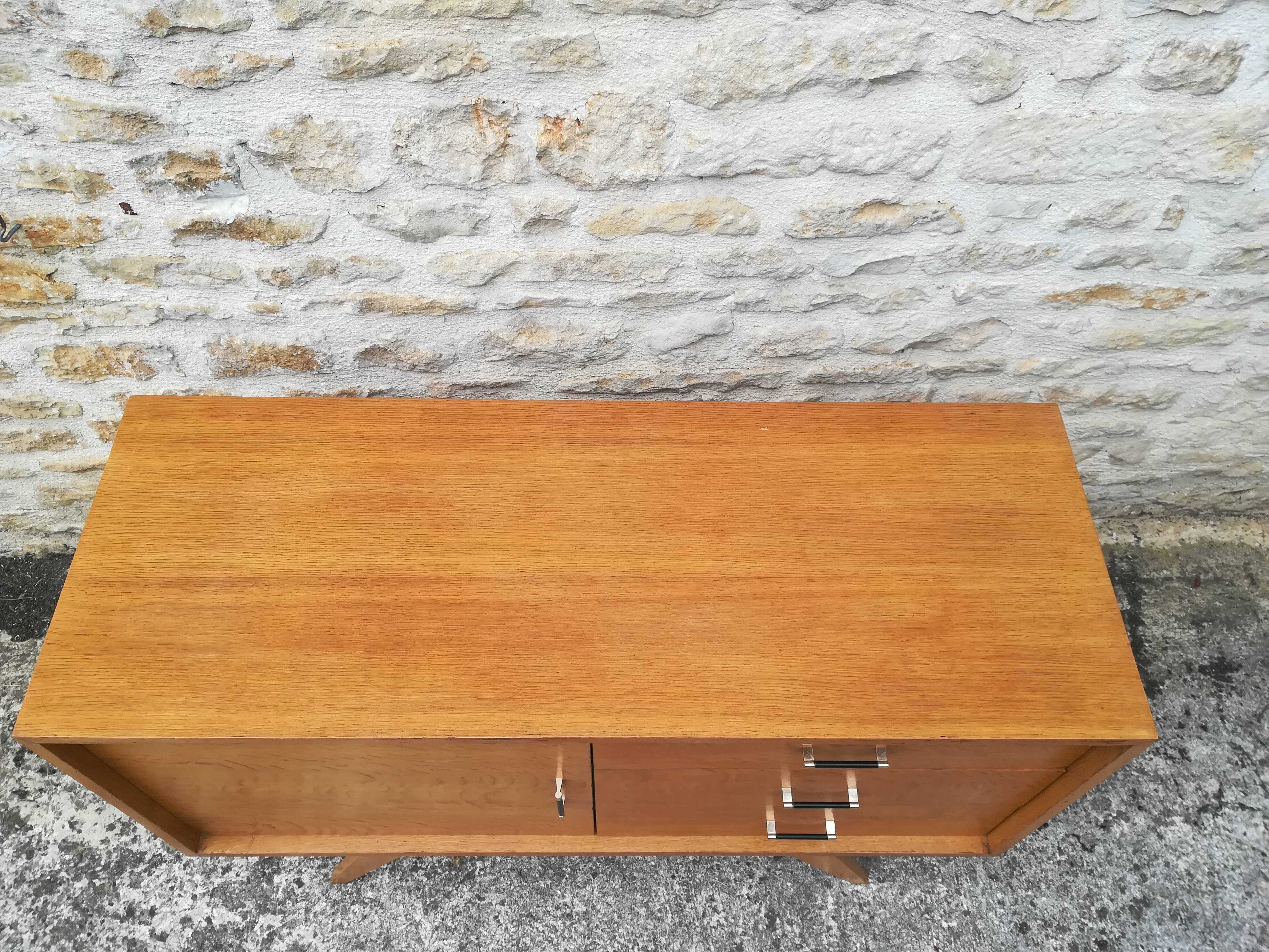 Chest of drawers buffet compass feet