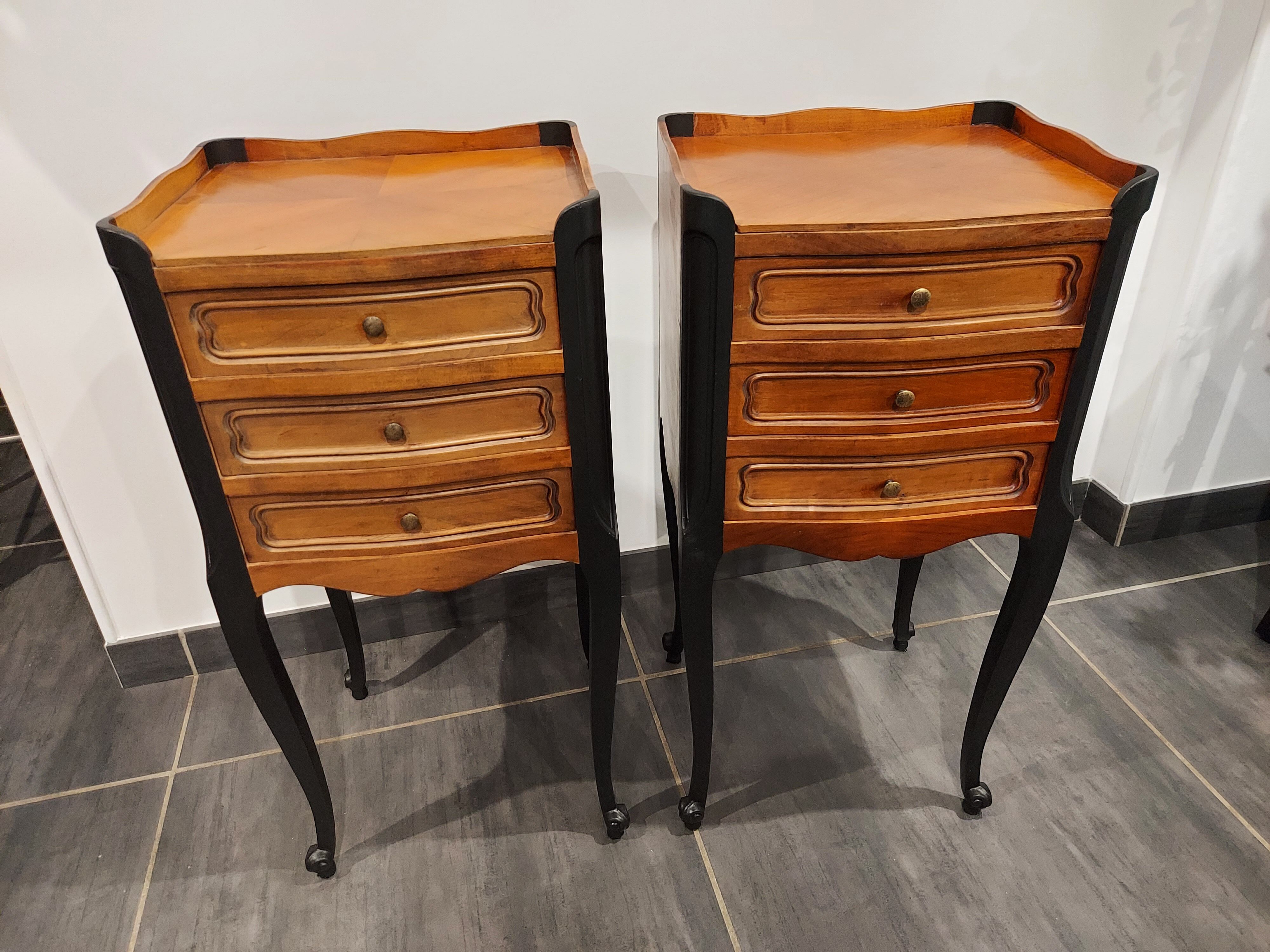 Pair of vintage Louis XV style bedside tables