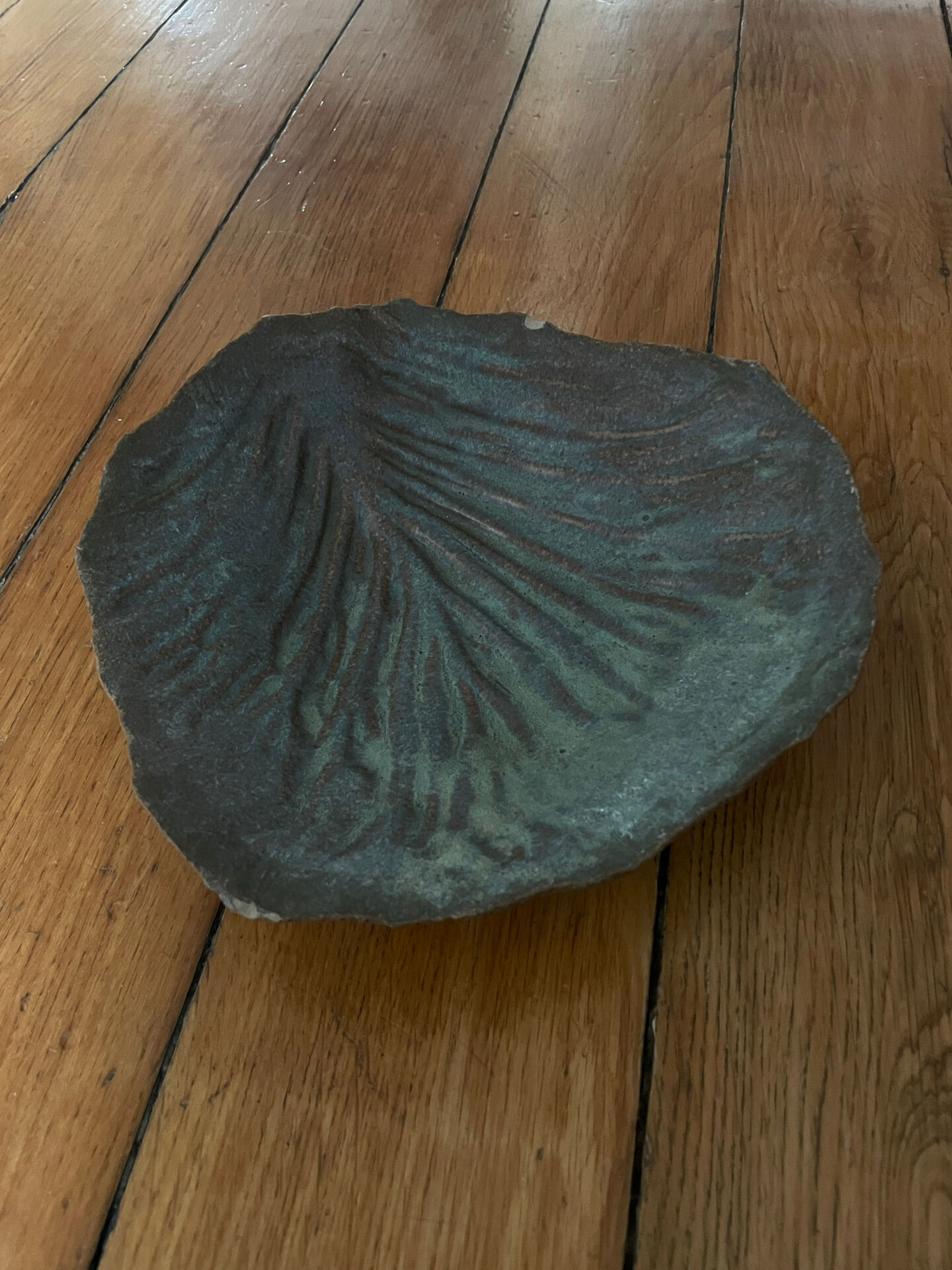 Antique ceramic cabbage leaf catchall.