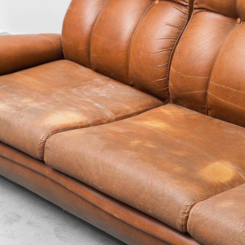 Canapé en cuir marron vintage 3 places des années 1970 modernisme