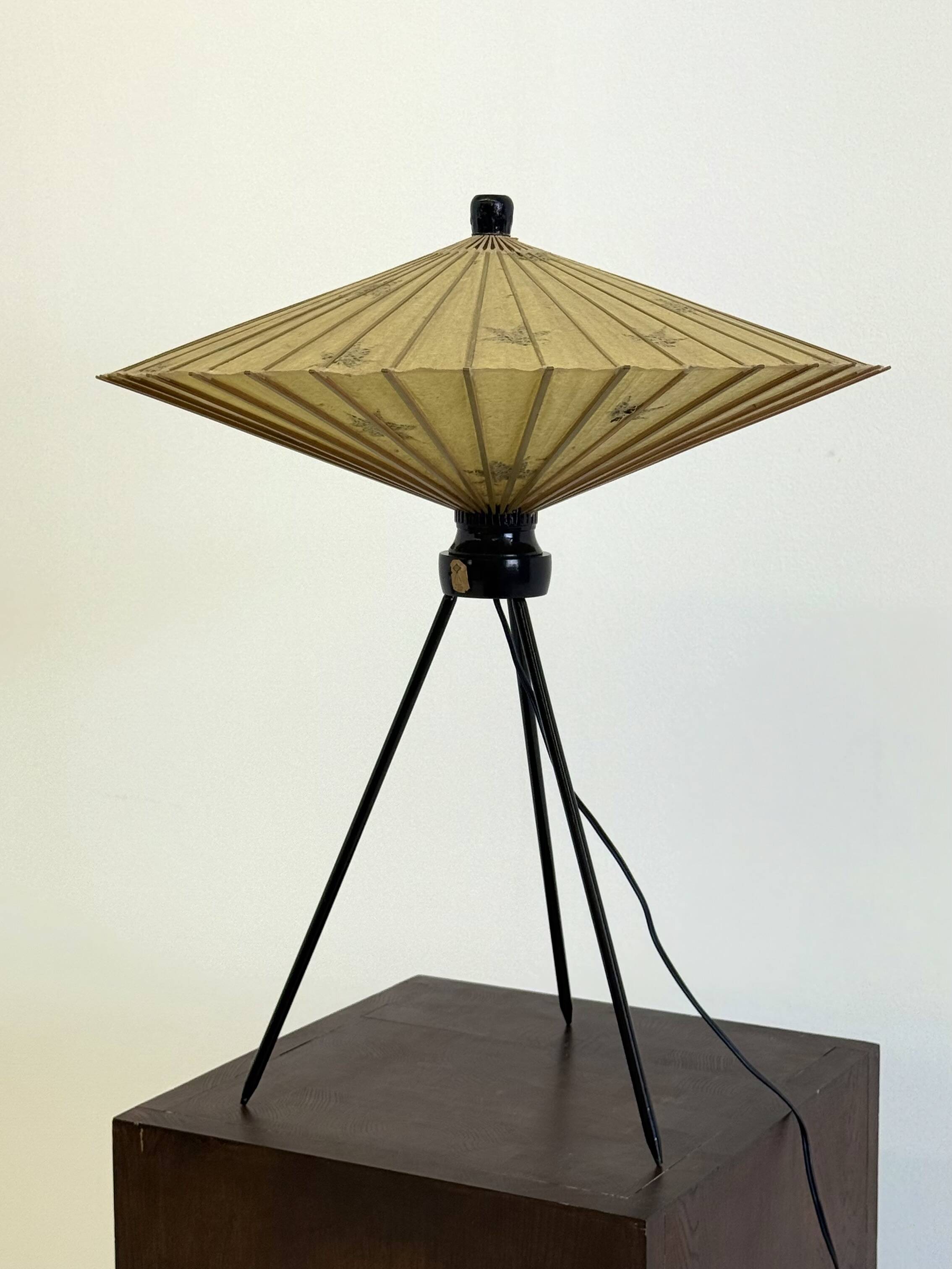 Lampe de table japonaise vintage Kasa