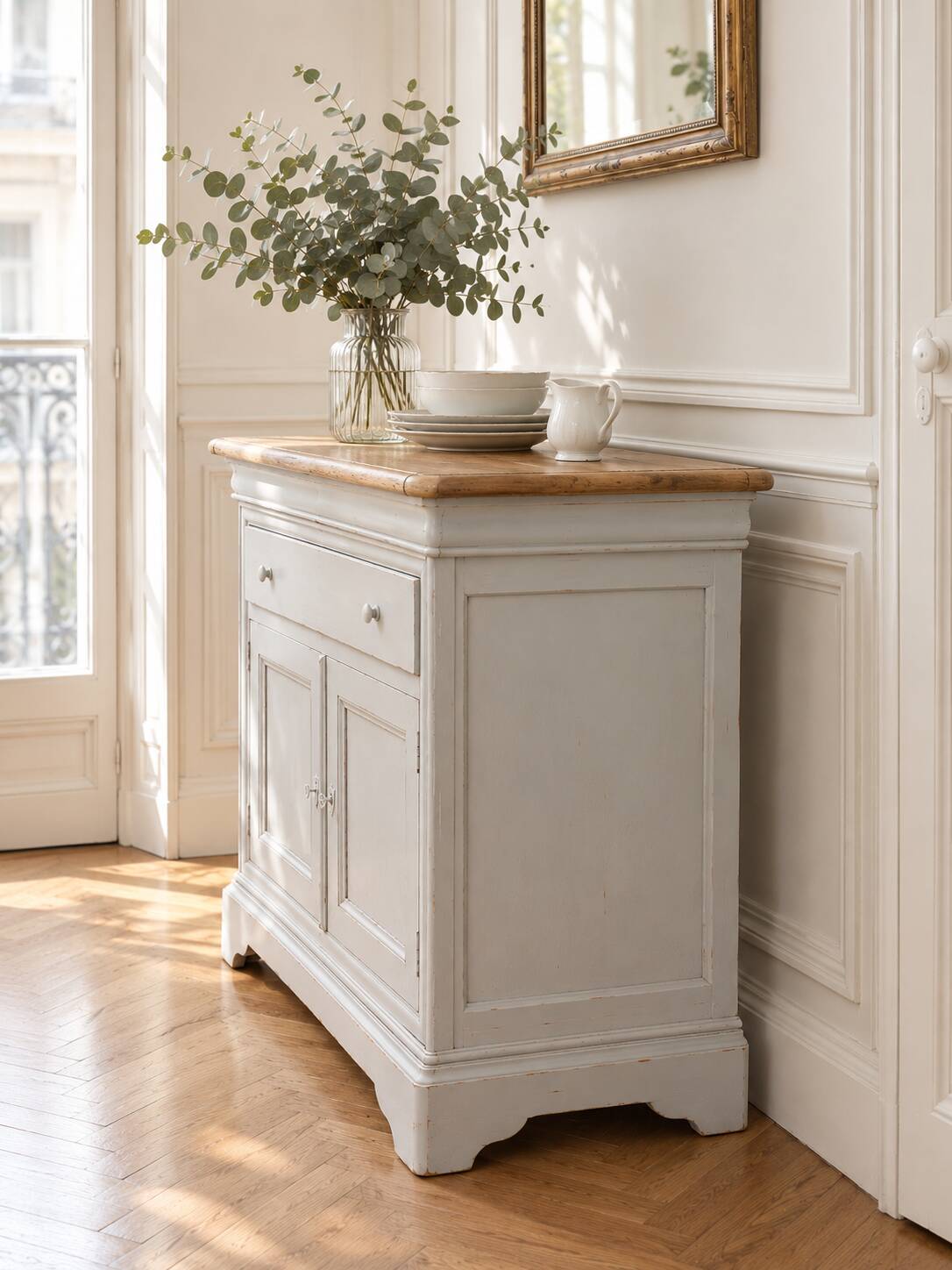 Buffet style Louis-Philippe in cherry wood – pearl grey & natural wood.