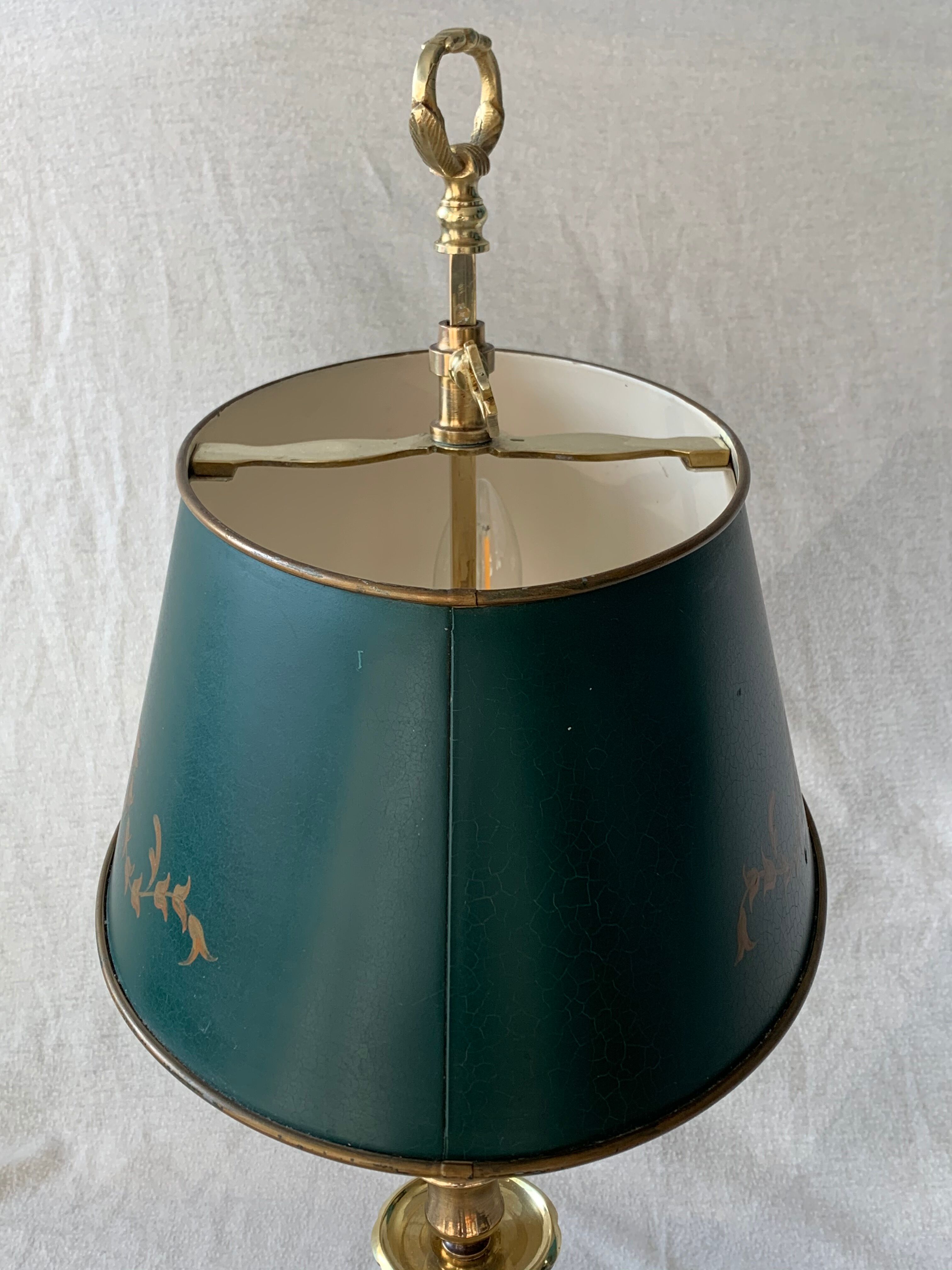 Lucien Gau's gilded bronze water bottle lamp Directoire style, 20th century