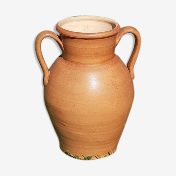 Pottery jar