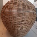 Fauteuil "œuf" en rotin