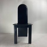Post modern Memphis high back black leather stitched organic dining chairs, set of 6. Italy, 1980s