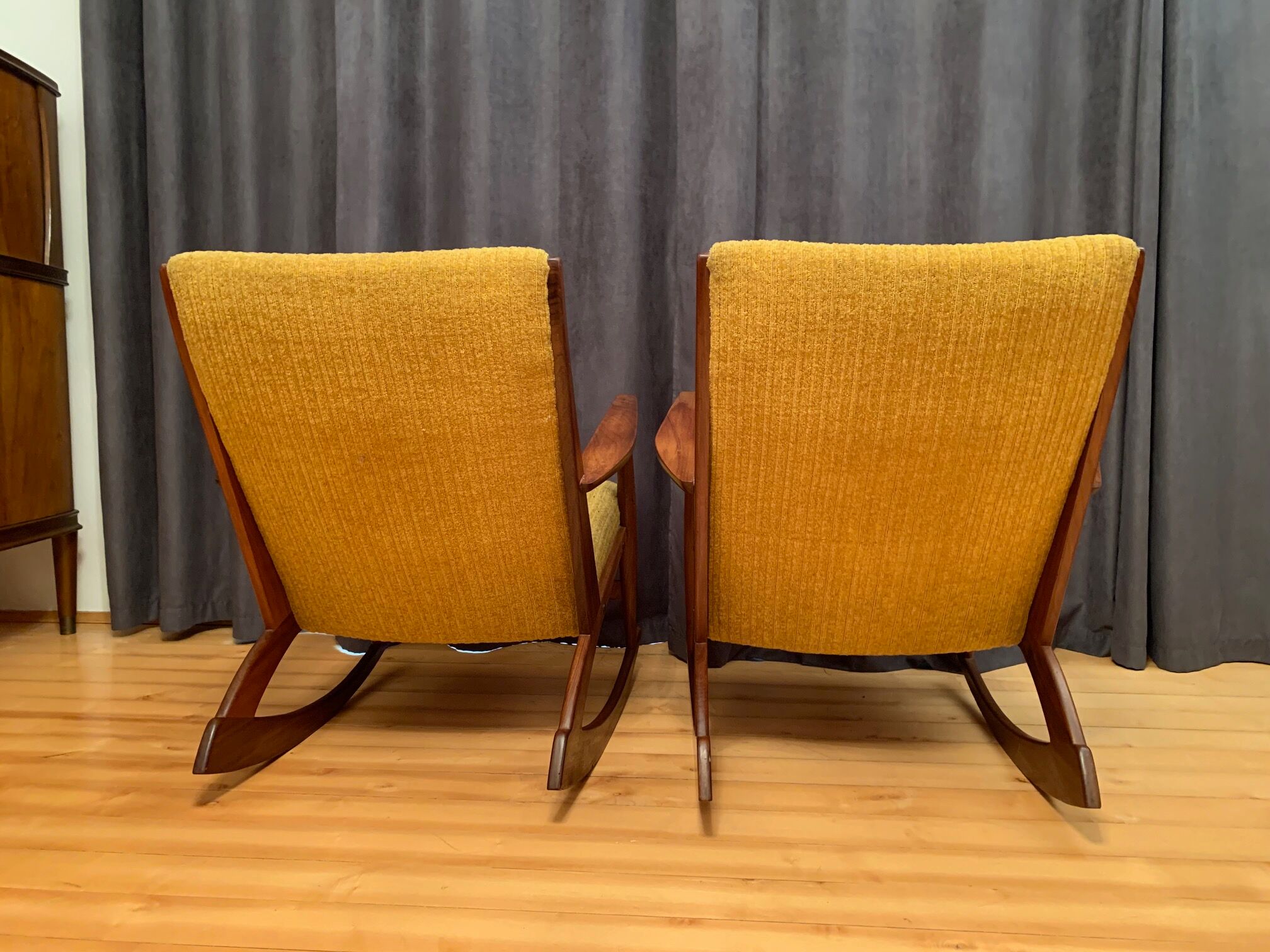 Pair of rocking chairs, designed by Georg Jensen, Kubus Møbler, Denmark, 1950s