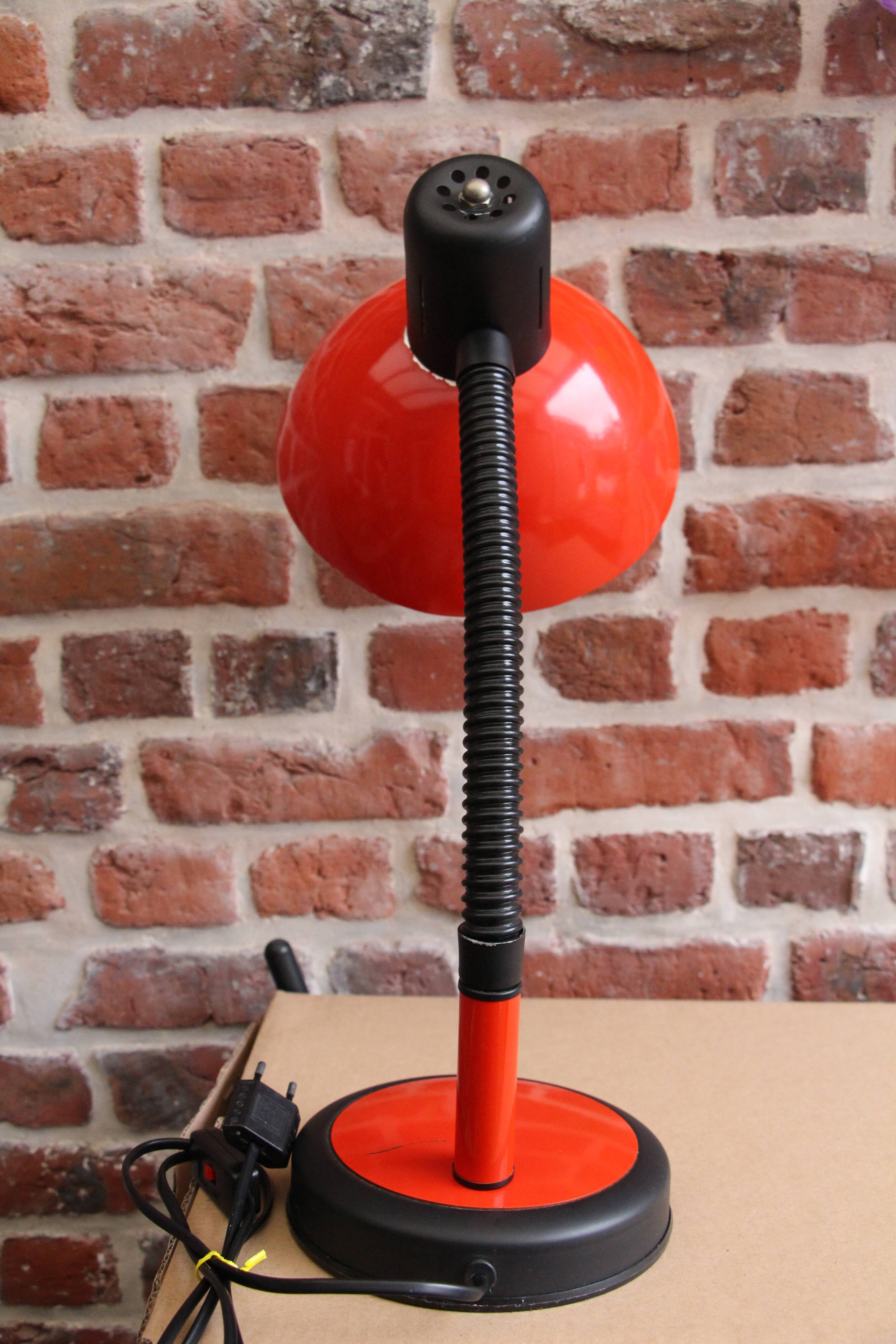 Red desk lamp Veneta Lumi 70's