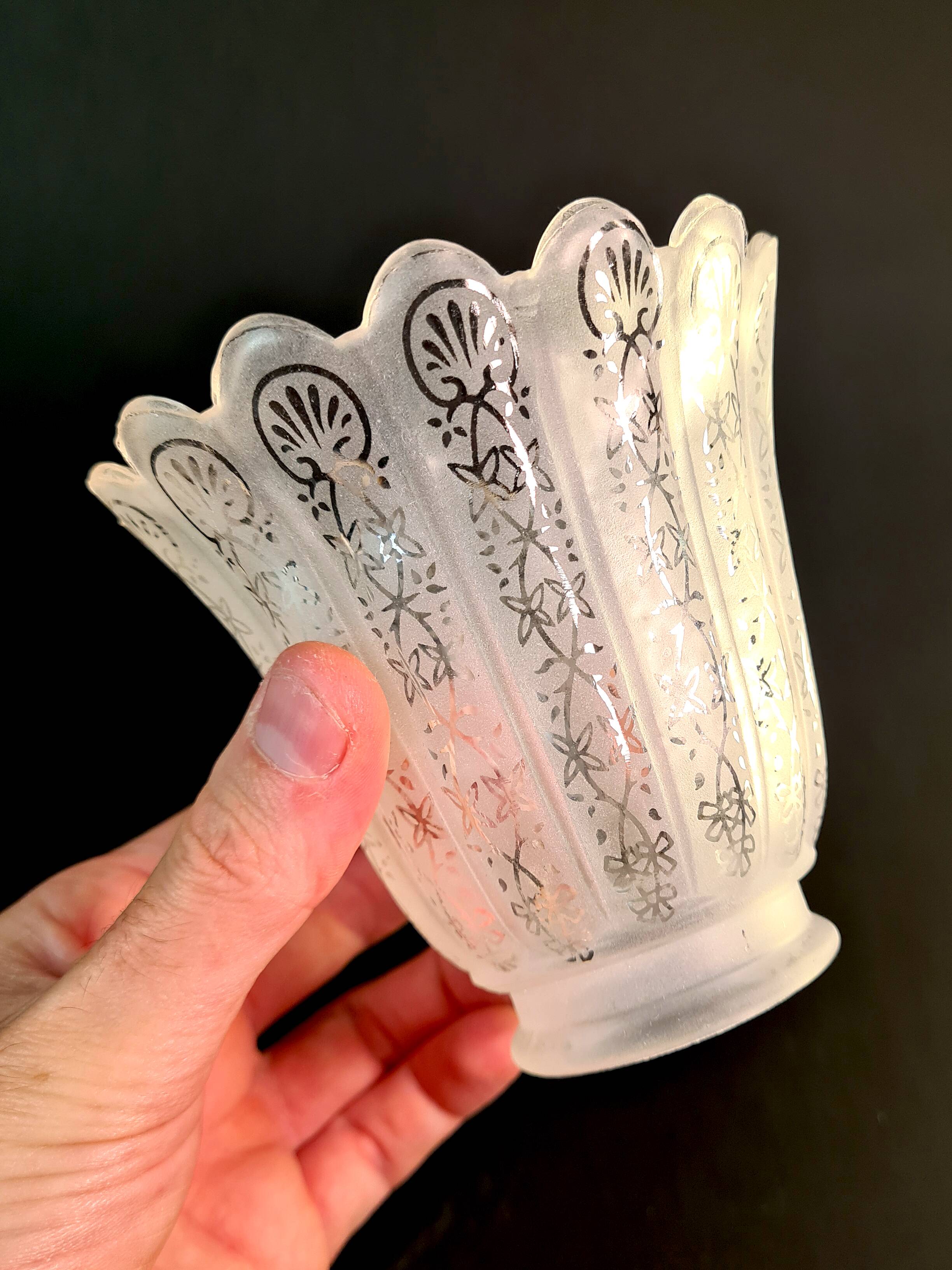 Lustre majestueux en laiton & cristal taillé – Fin XIXe