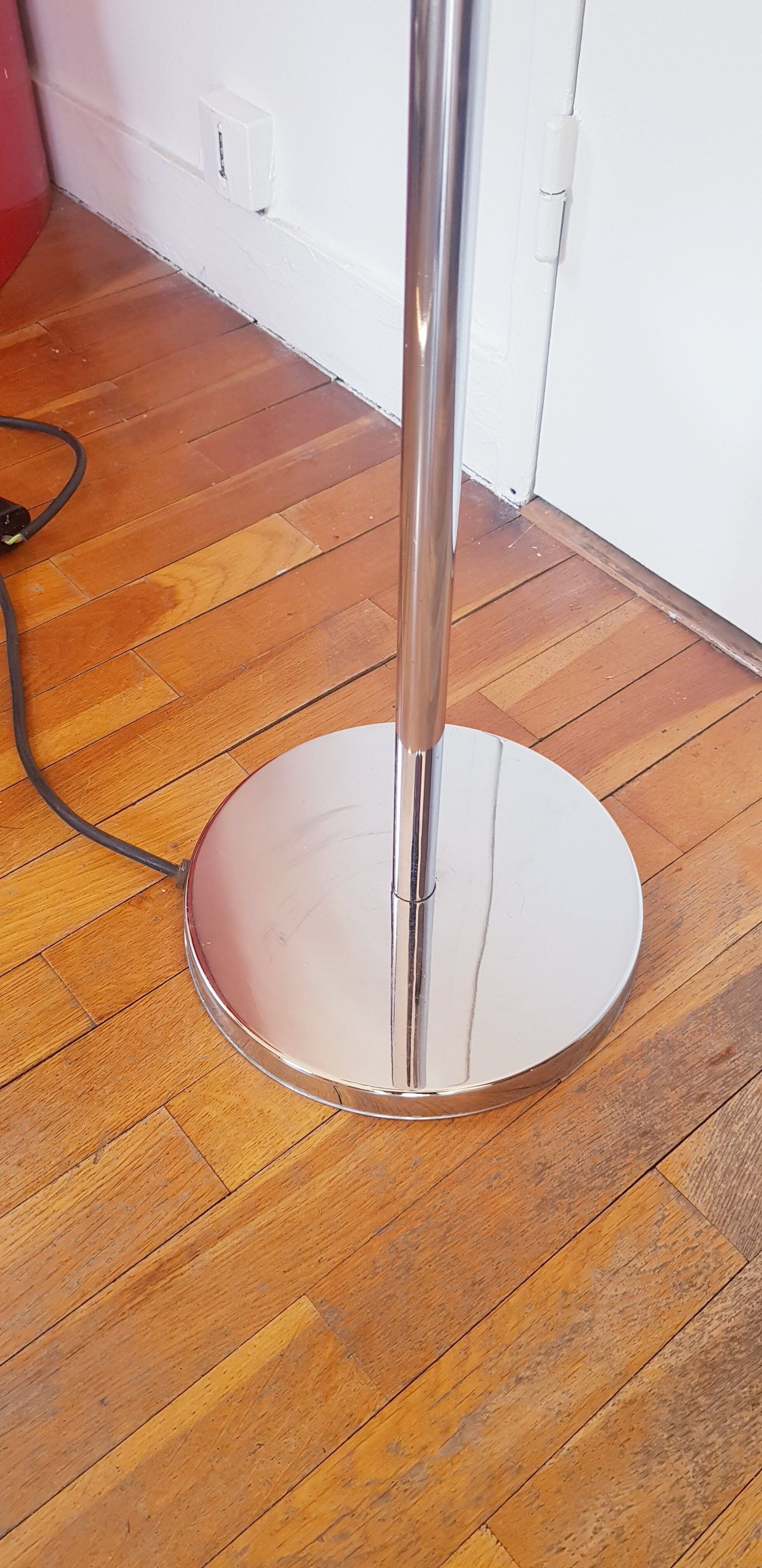 70s lamppost with 3 chrome round spots
