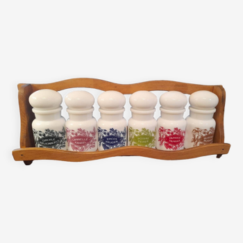 Complete spice rack with opaline pots