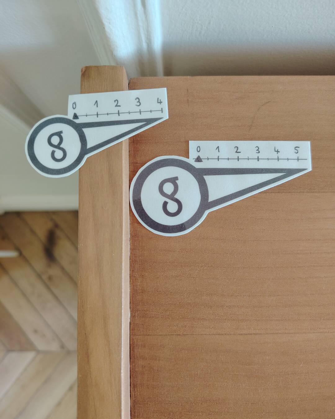 Commode au design scandinave vintage rénovée, années 60