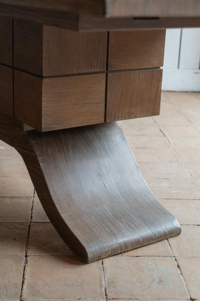 Console attribuée à Tomaso Buzzi. Années 60. Italie. Chêne. 240x84x74 cm