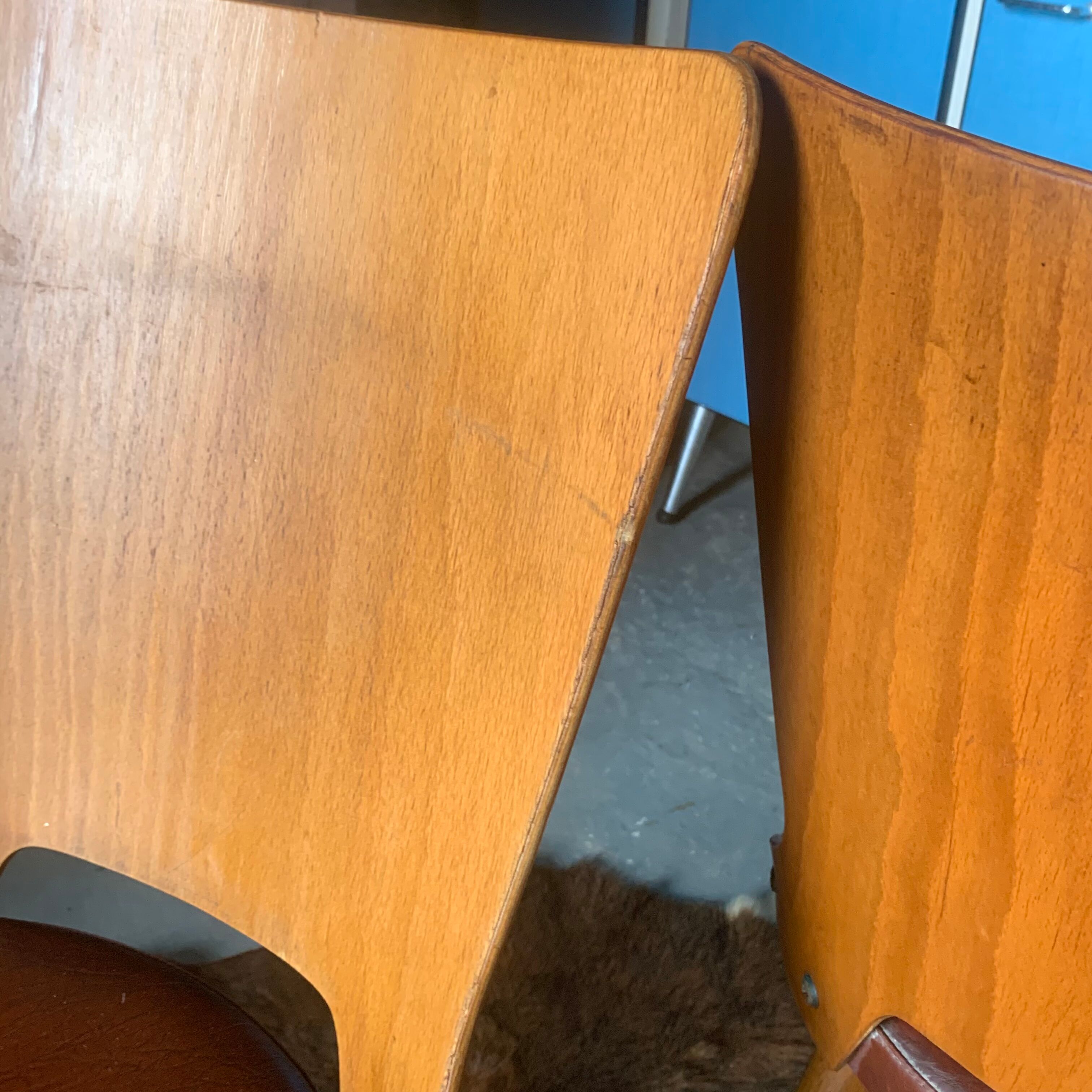 Pair of chairs baumann model Dove 60s