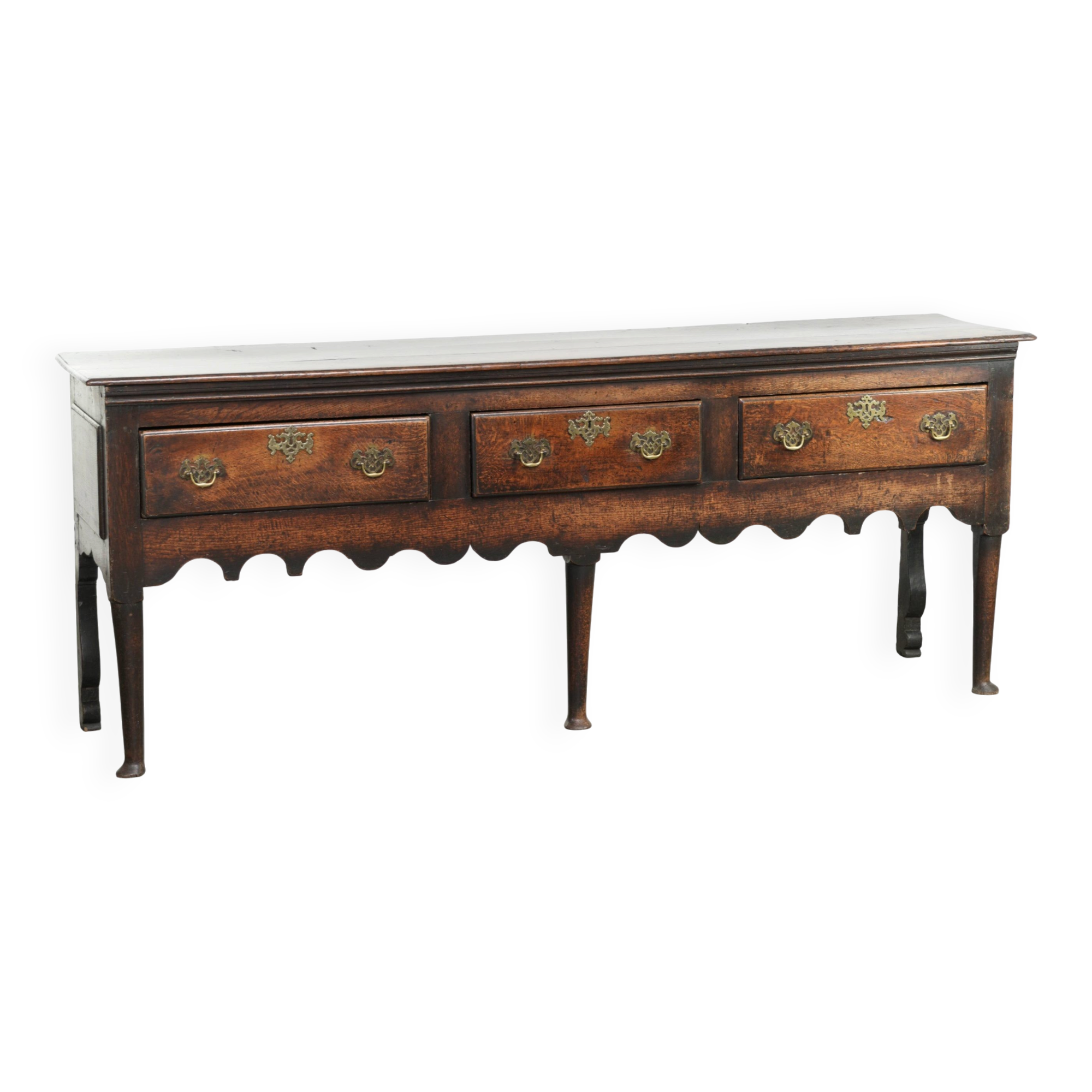 English antique oak sideboard with 3 drawers from the early 18th century