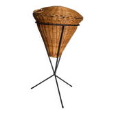 Tripod rattan worker