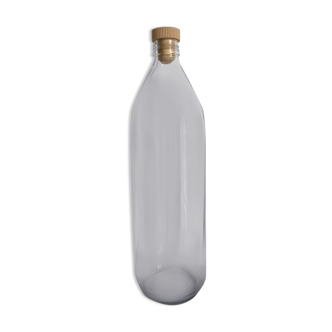 Old glass bottle with a capacity of 1 liter and its beige cap - in TBE!