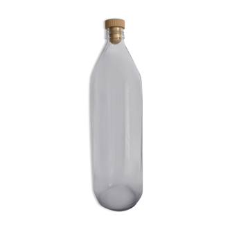 Antique glass bottle with a capacity of 1 litre and its beige cap - in very good condition!