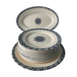 Lot of 12 old flat plates and 2 dishes, Terre de fer Henri II Salins