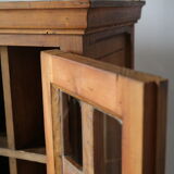 Vitrine de metier ancienne en bois de noyer XXème