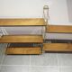 Etagère murale modulable en métal doré et bois