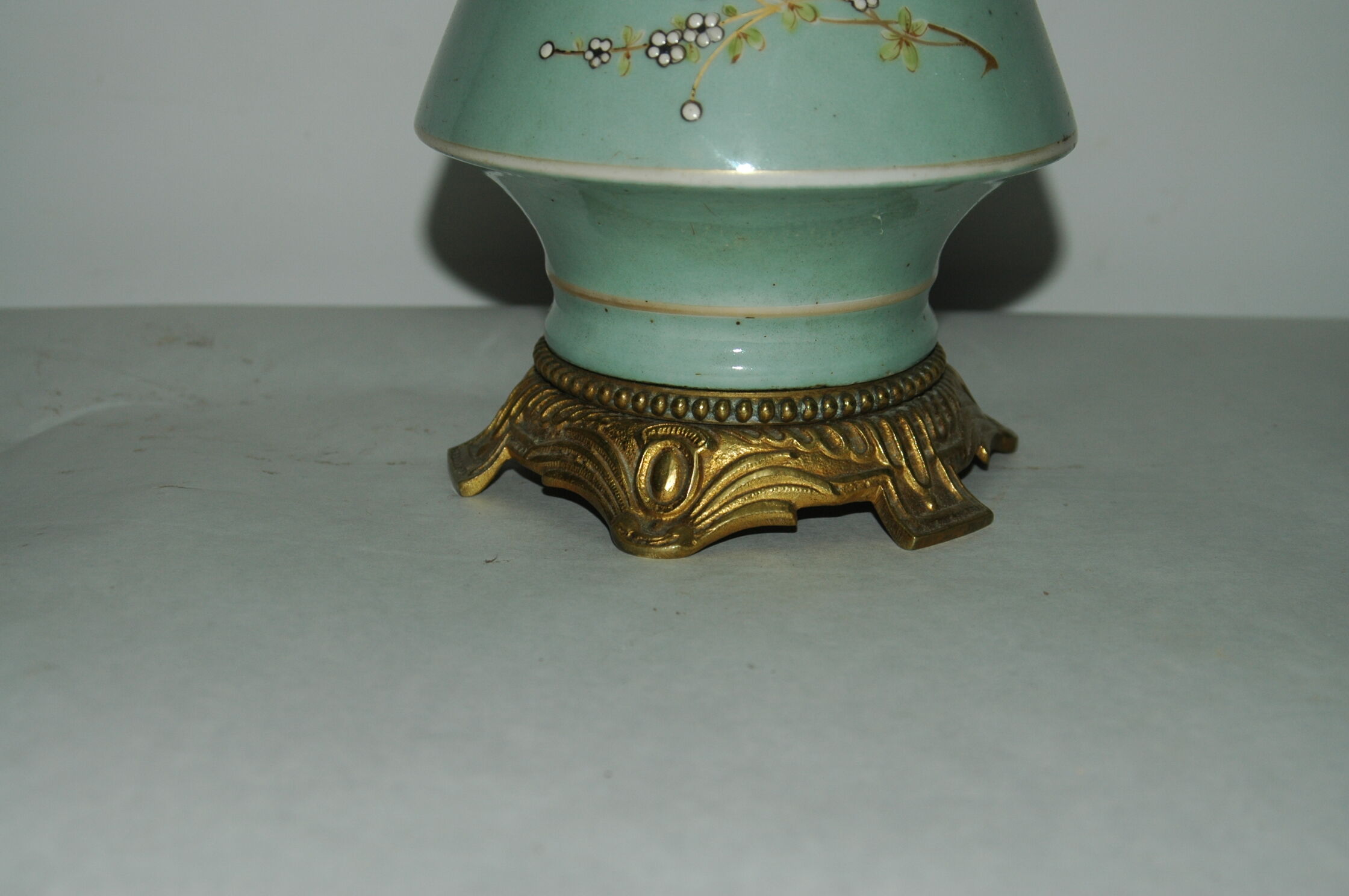 Art-new lamp foot in enamelled earthenware and bronze