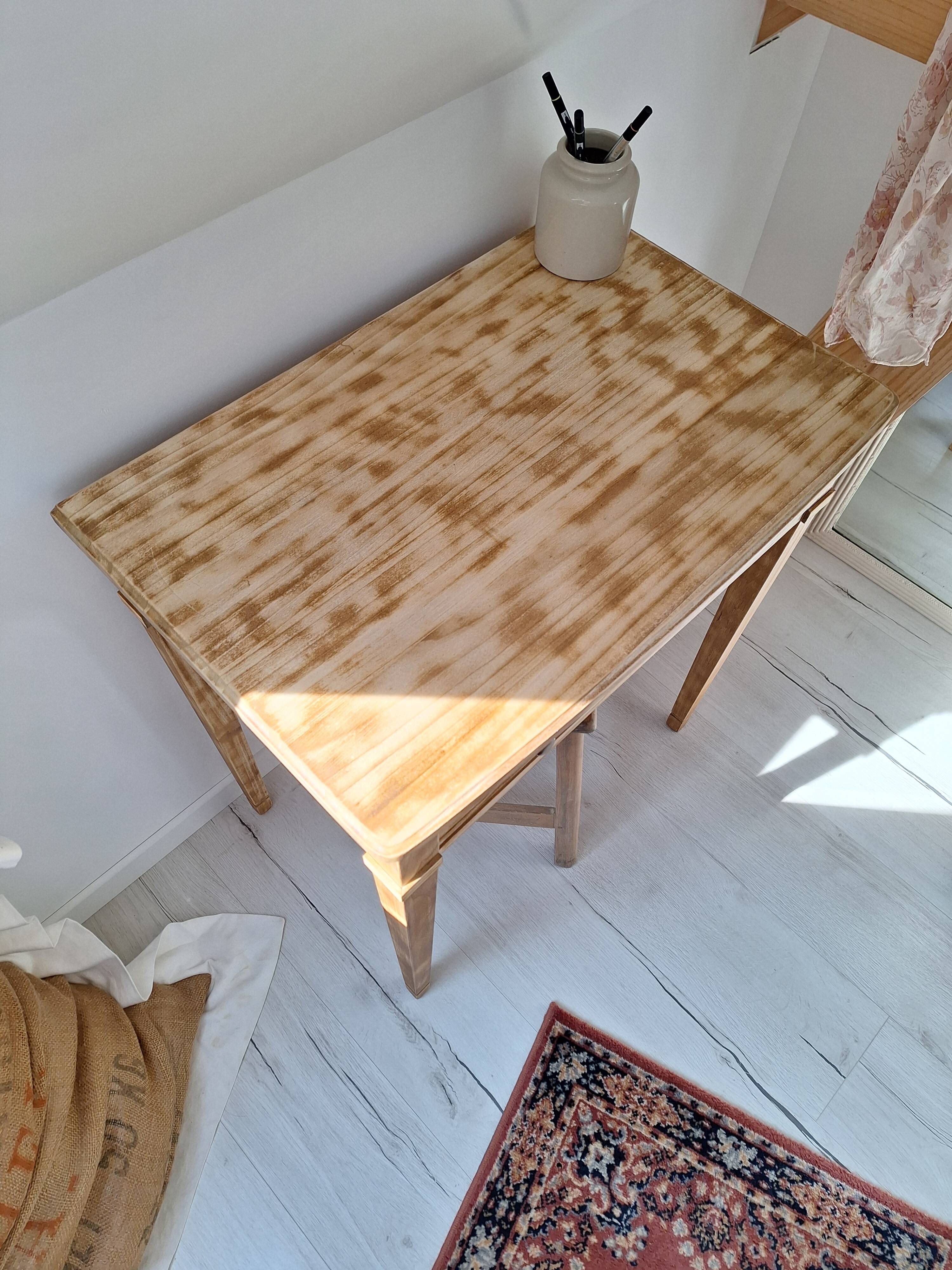 Bureau / Table d'appoint / Console en bois massif de style Louis-Philippe