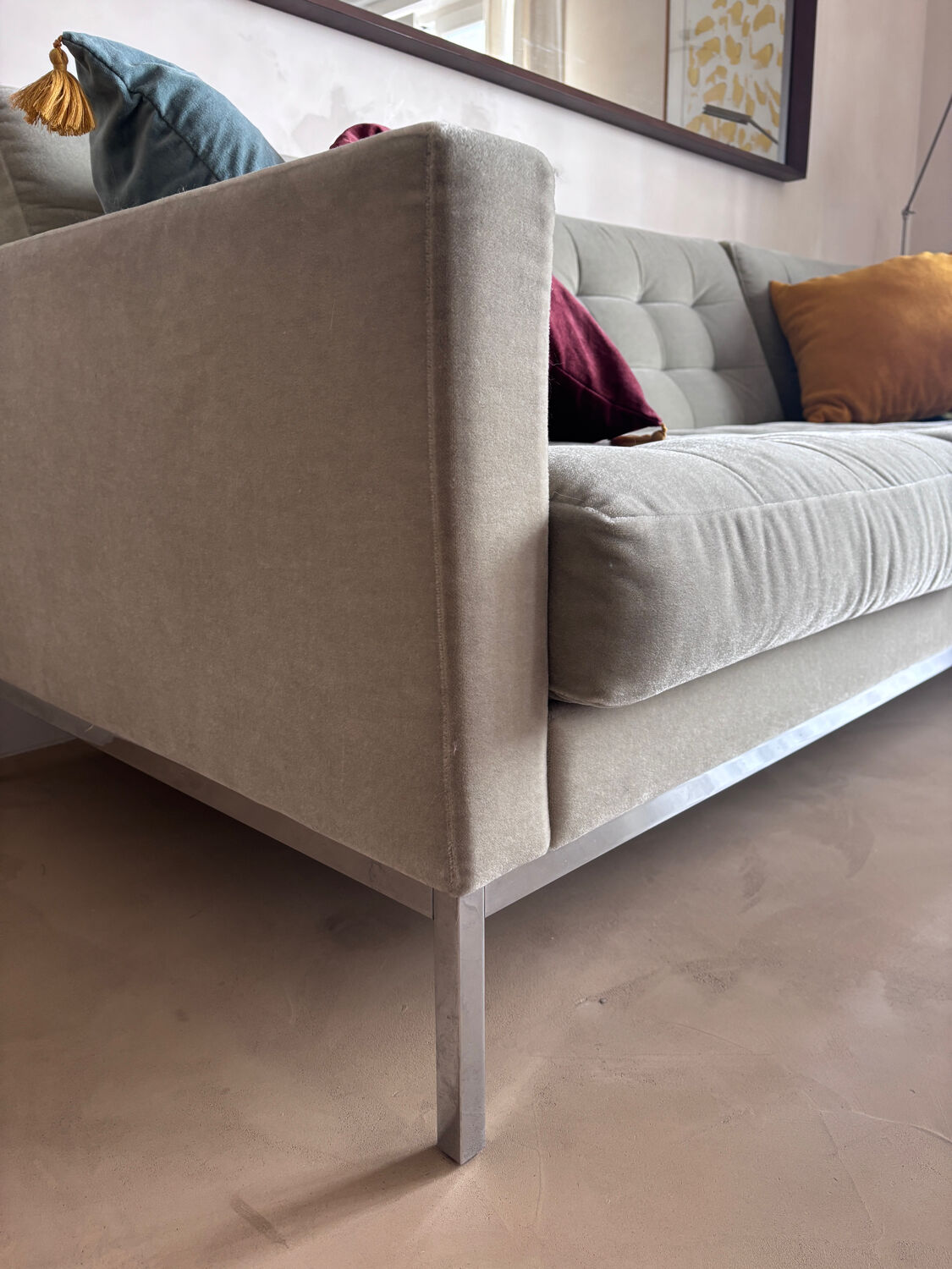 Florence Knoll sofa