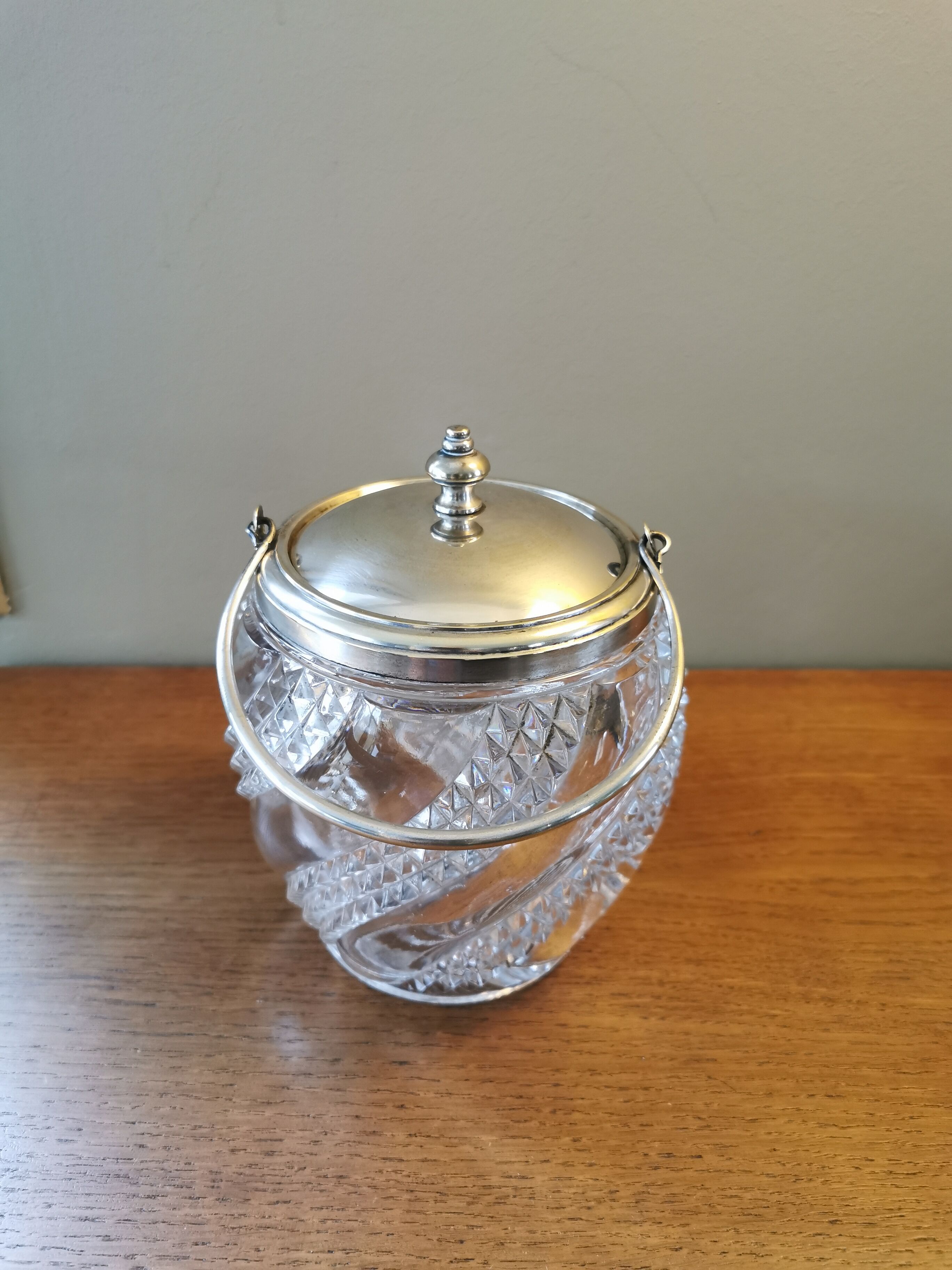 Baccarat serpentine model ice bucket
