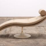Vintage Lounge armchair reupholstered from the 1960s in the style of Knoll.